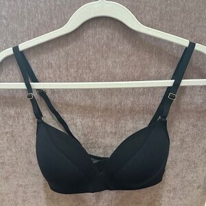 NWOT Lively Black Everyday Wireless Support Bra Size 32D
